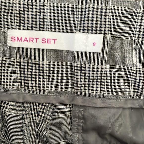 Plaid shorts - Picture 2 of 2